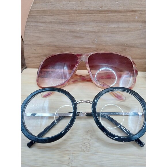 Bundle of 5 Designer Fashion Assorted Colors & Styles Sunglasses - Picture 4 of 12